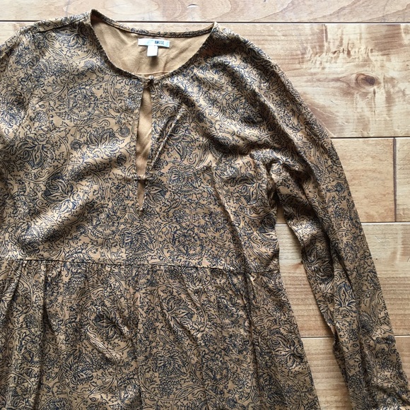 Amuse • Patterned Dress - Picture 2 of 4